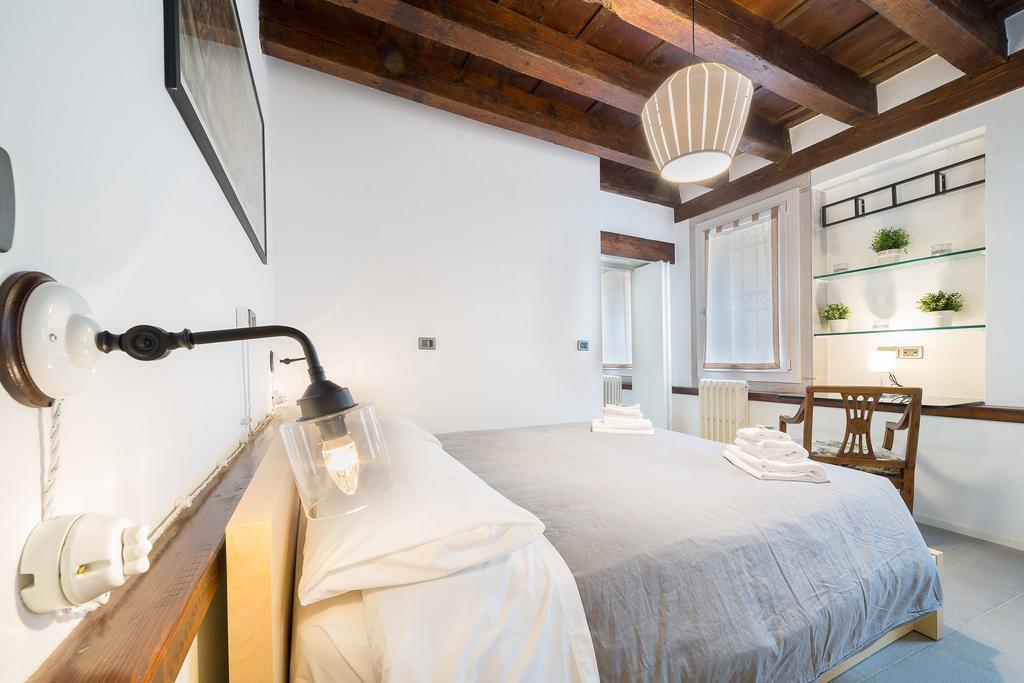 Ve.N.I.Ce Cera Casa Santo Stefano Leilighet Venezia Eksteriør bilde